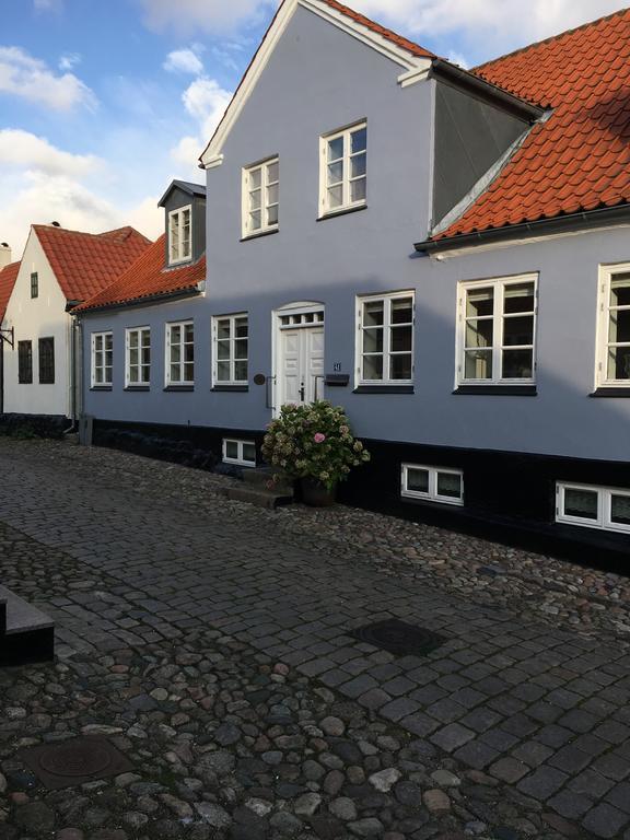 Ebeltoft Centrum Apartment Bagian luar foto