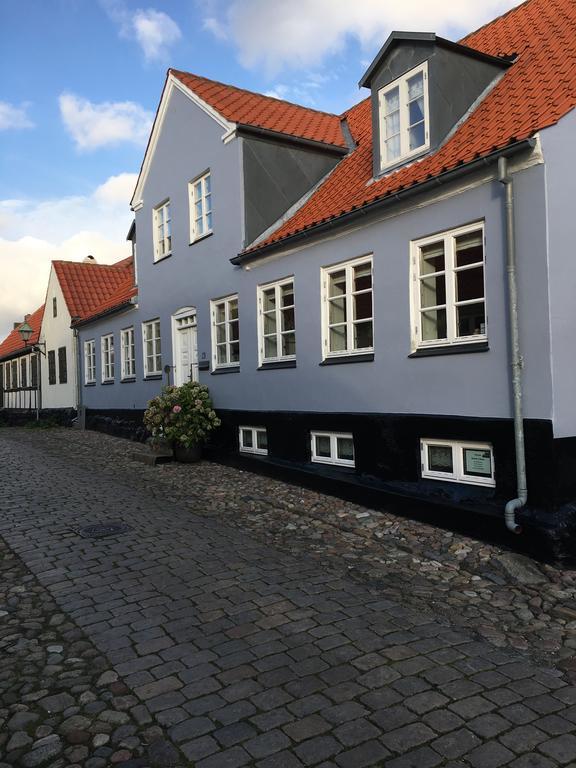 Ebeltoft Centrum Apartment Bagian luar foto